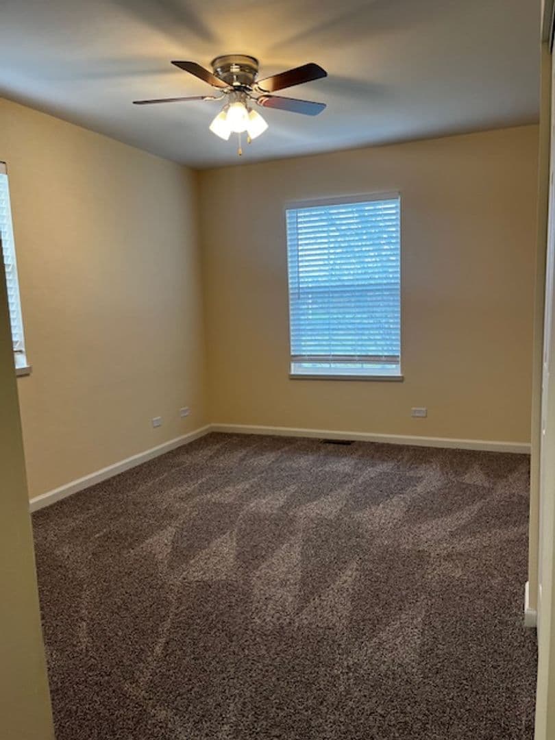 Aurora Apartment: 168 Gregory St