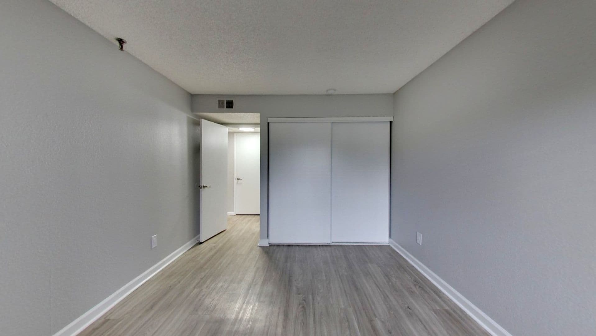 San Leandro Apartment: 900 143rd Avenue
