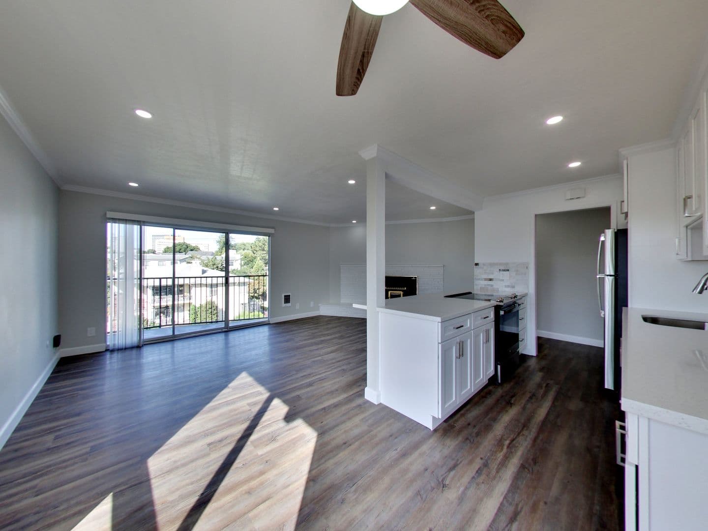 Oakland Apartment: 270 Perkins Street
