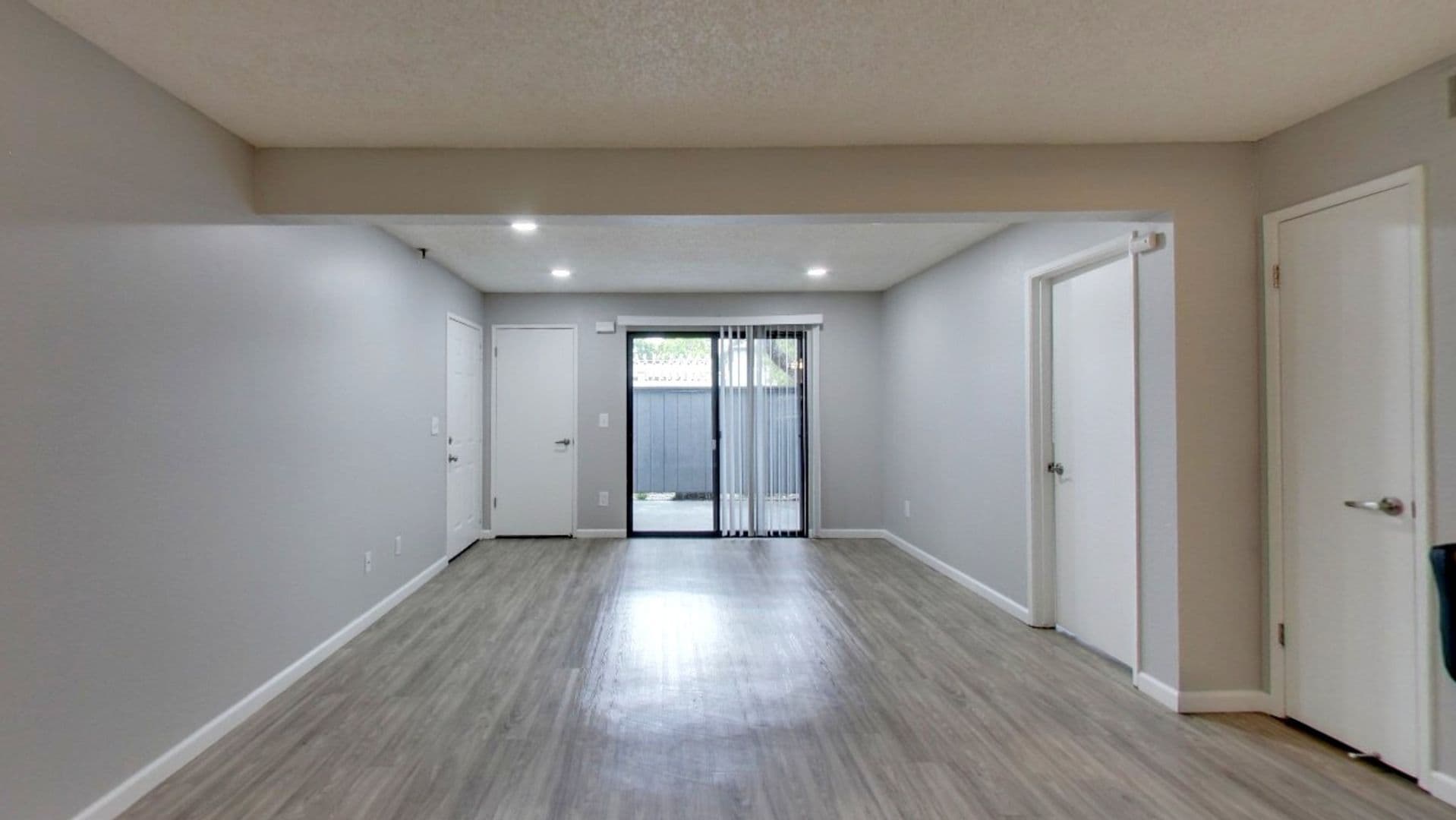 San Leandro Apartment: 900 143rd Avenue