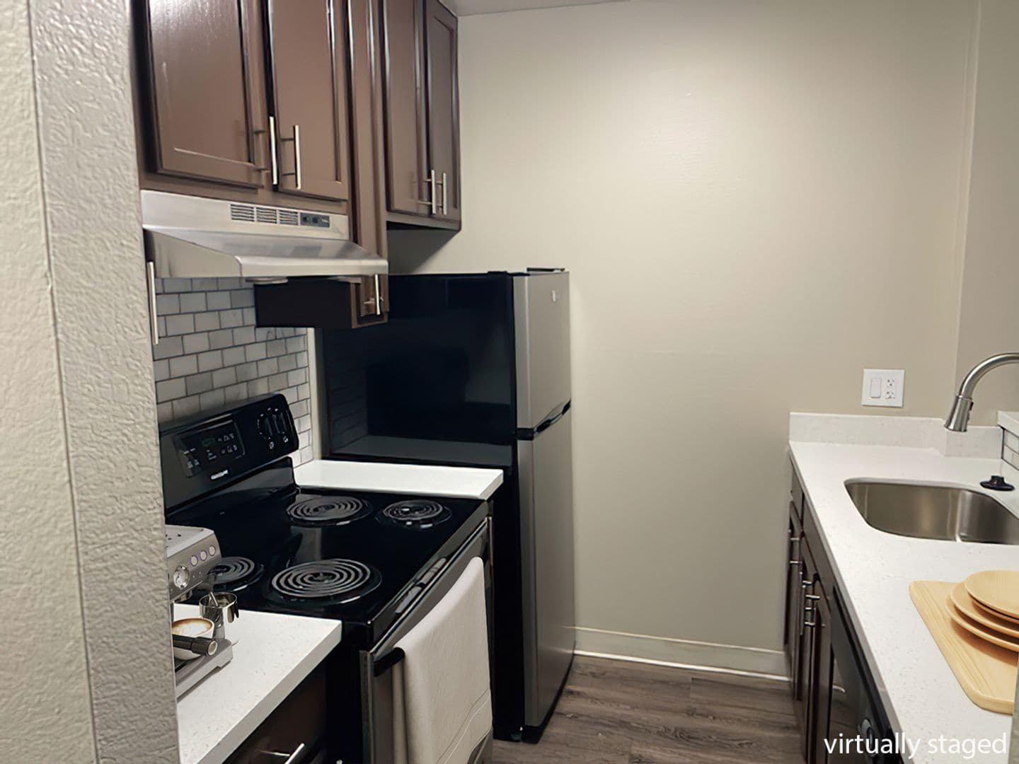 Hayward Apartment: 25200 Santa Clara Street