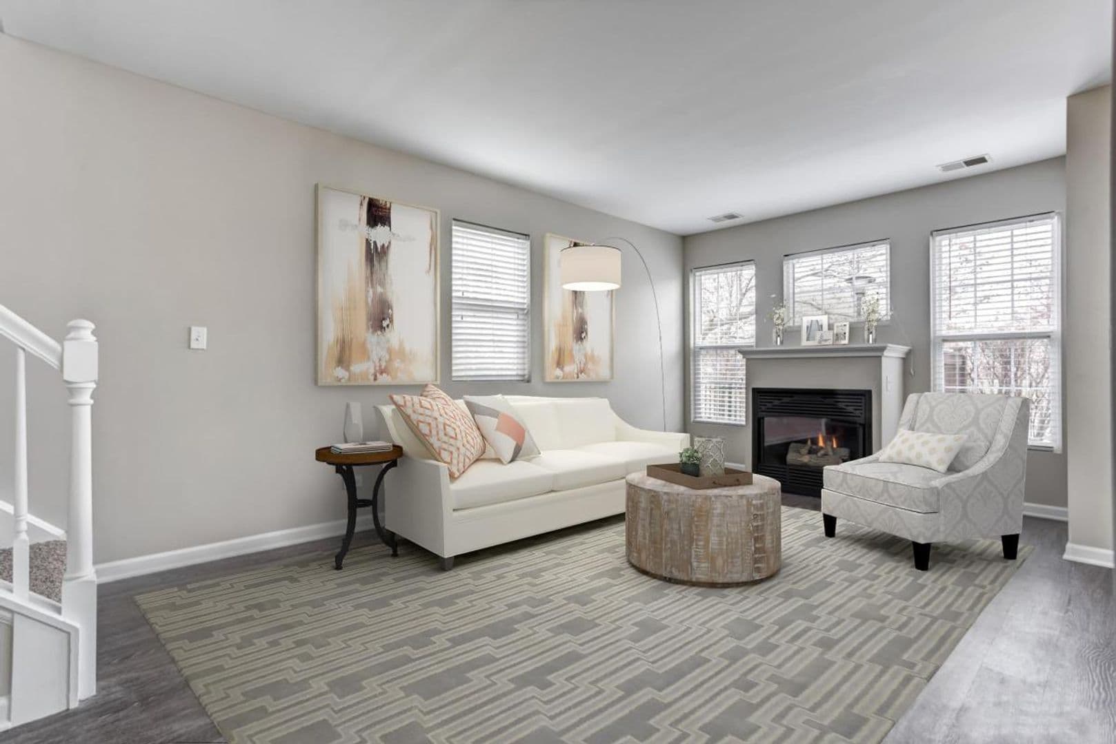 Aurora Apartment: 168 Gregory St