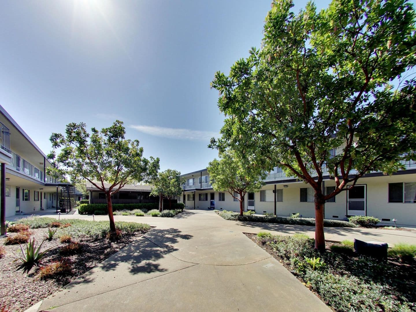 San Leandro Apartment: 1600 162nd Avenue