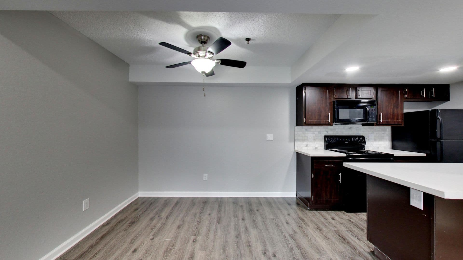 San Leandro Apartment: 900 143rd Avenue