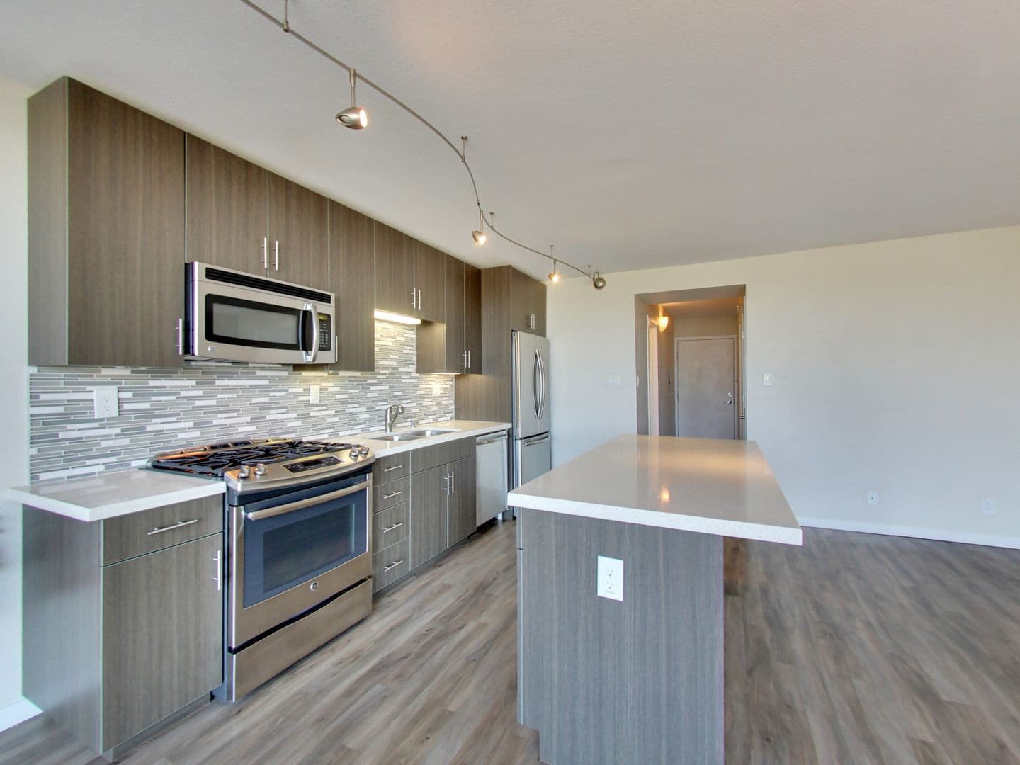 Alameda Apartment: 1100 Pacific Marina