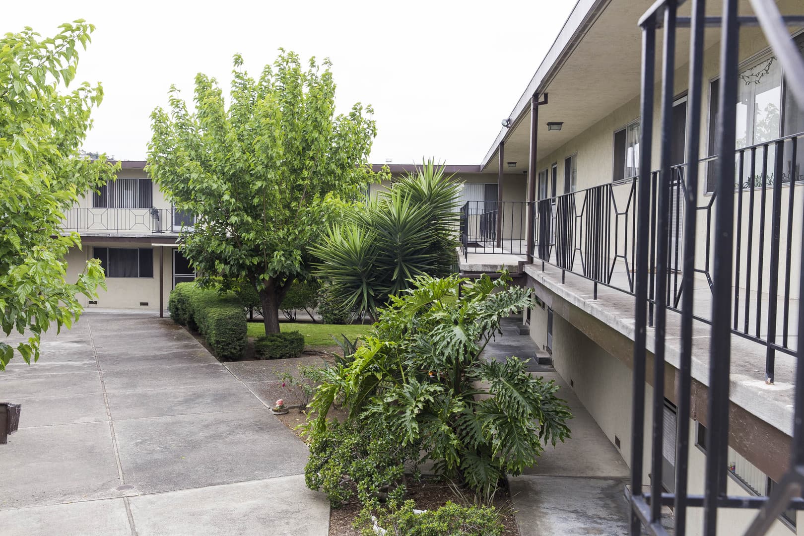 San Leandro Apartment: 1600 162nd Avenue