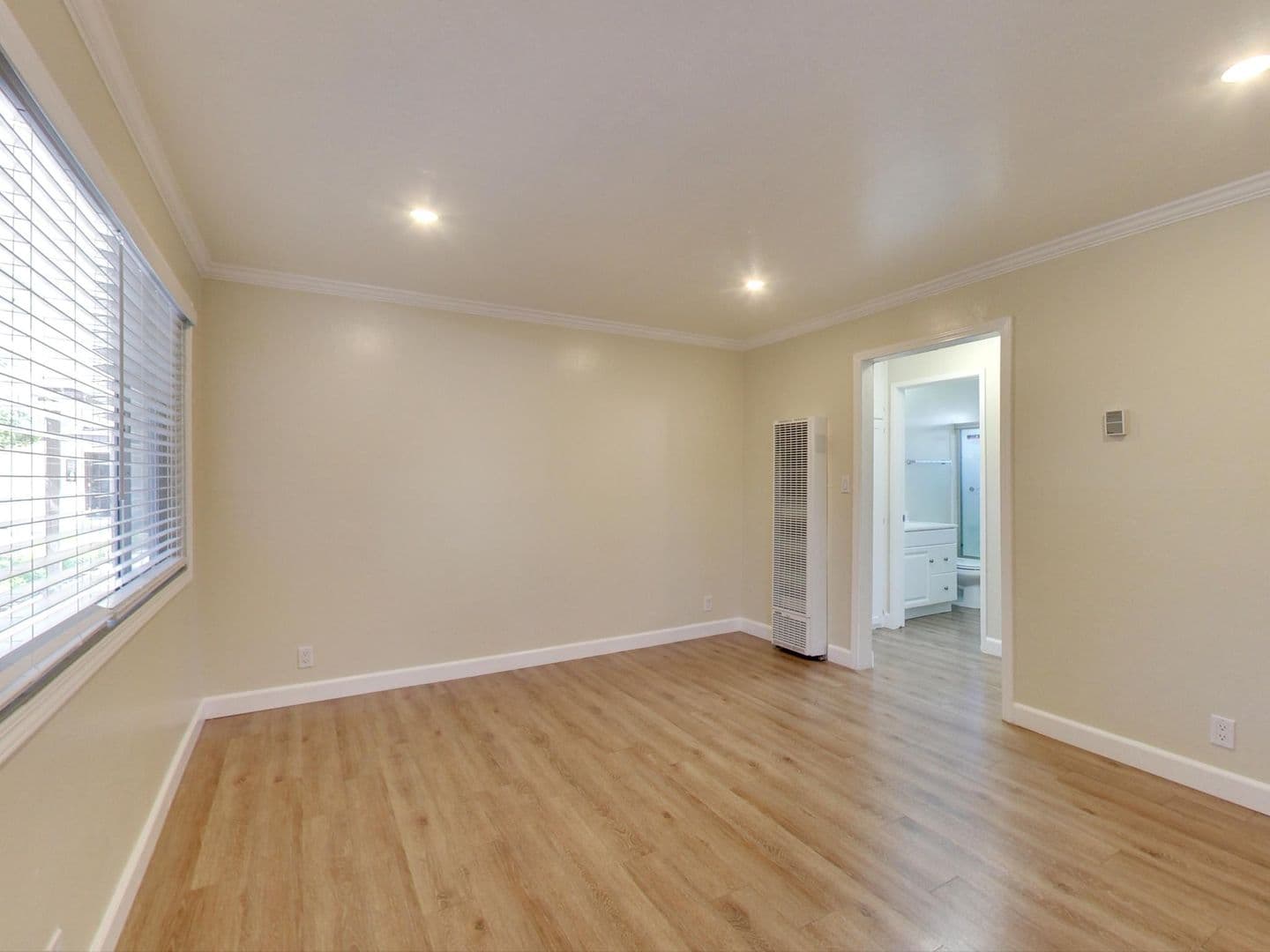 San Leandro Apartment: 1600 162nd Avenue