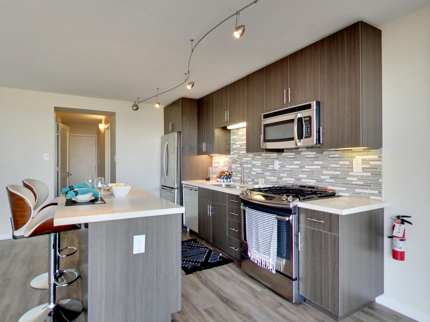 Alameda Apartment: 1100 Pacific Marina