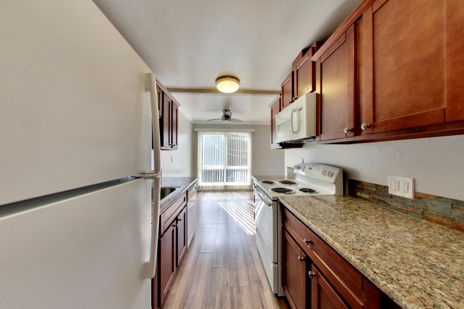 Oakland Apartment: 270 Perkins Street