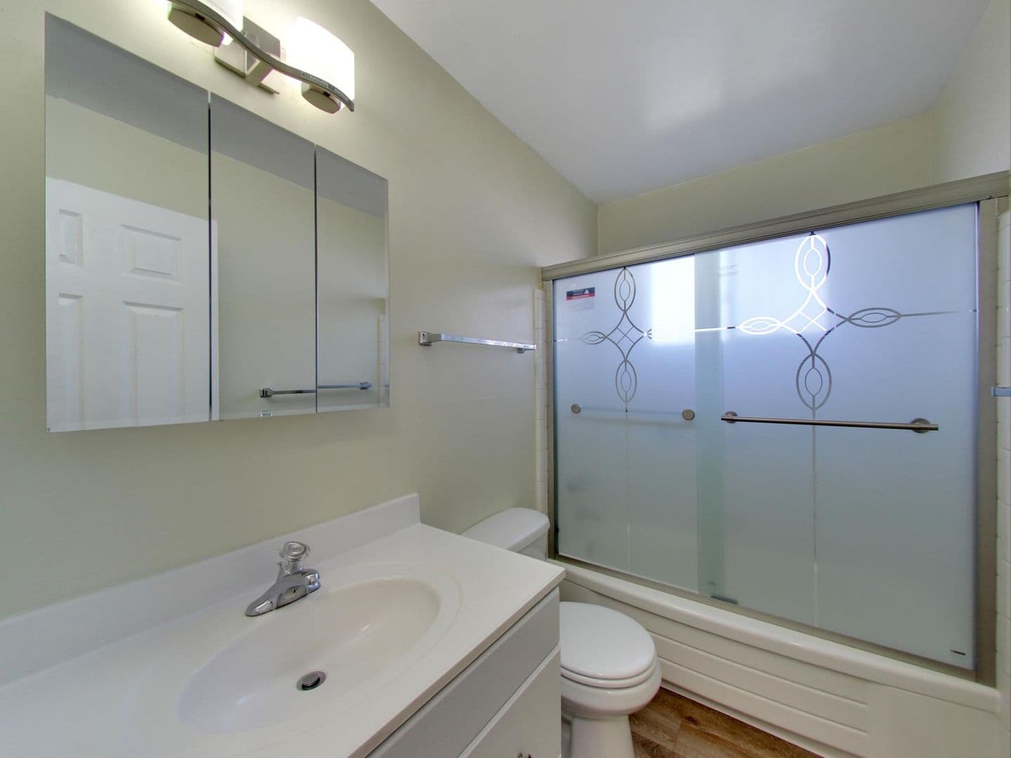 San Leandro Apartment: 1600 162nd Avenue