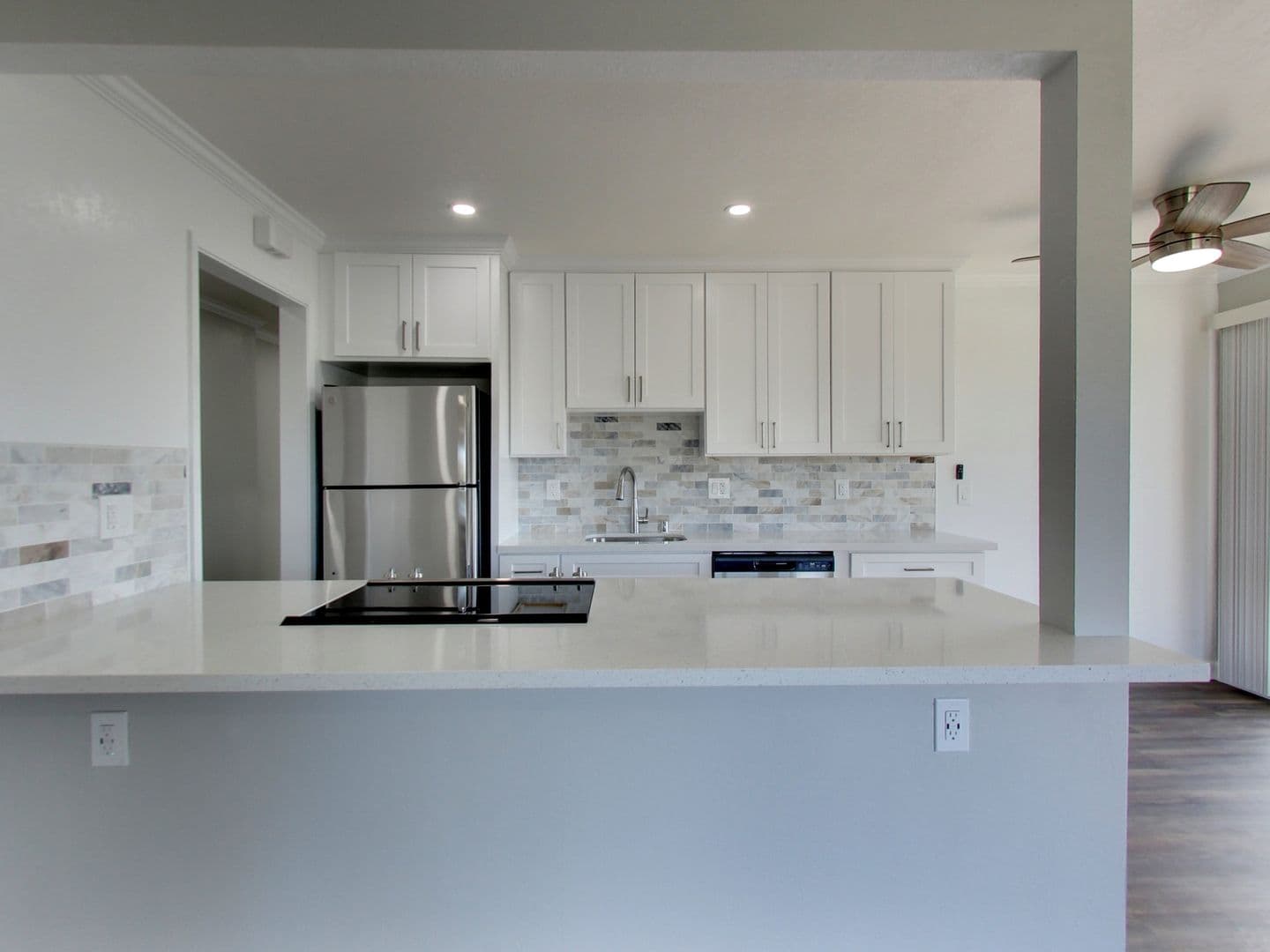 Oakland Apartment: 270 Perkins Street