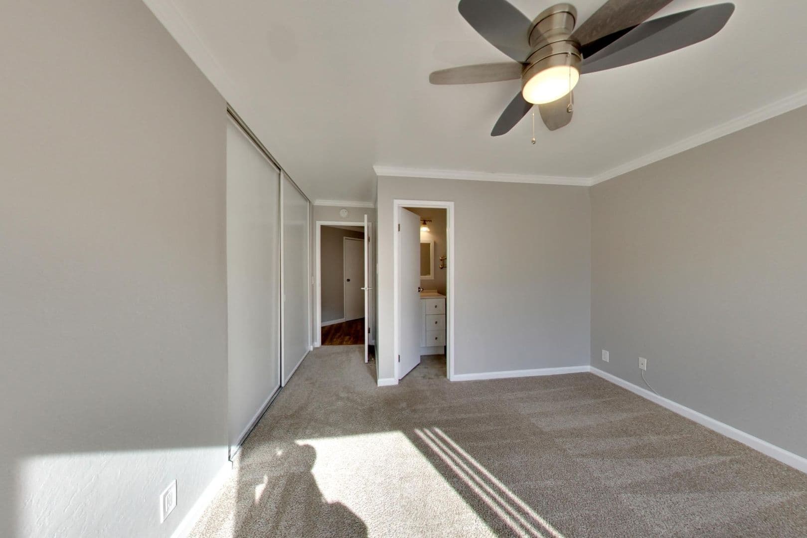 Oakland Apartment: 270 Perkins Street