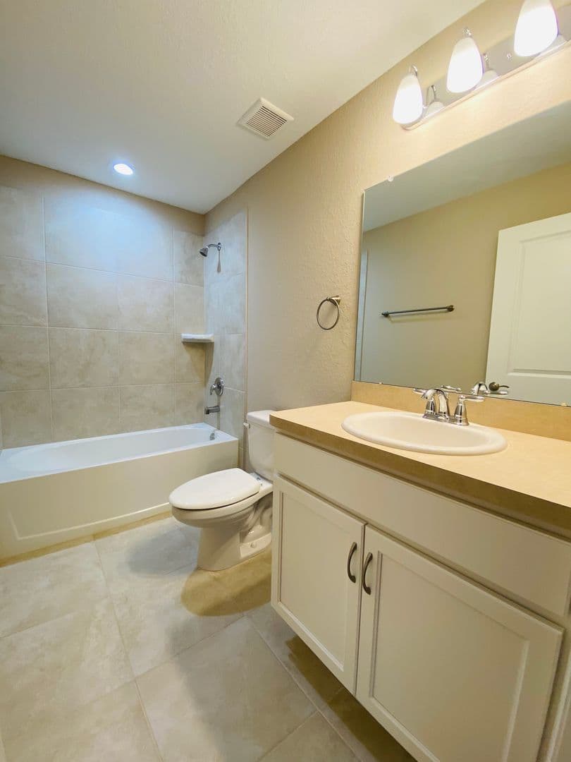 WINTER HAVEN House: 223 HIBISCUS STREET