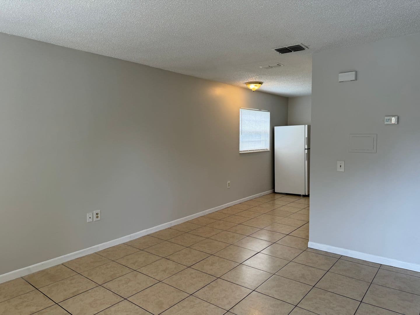 ZEPHYRHILLS House: 38731 ALSTON AVE