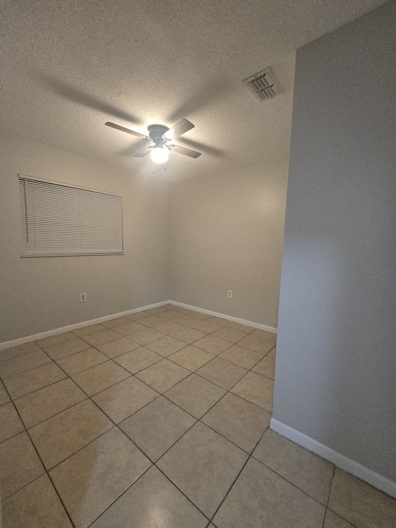 ZEPHYRHILLS House: 38731 ALSTON AVE