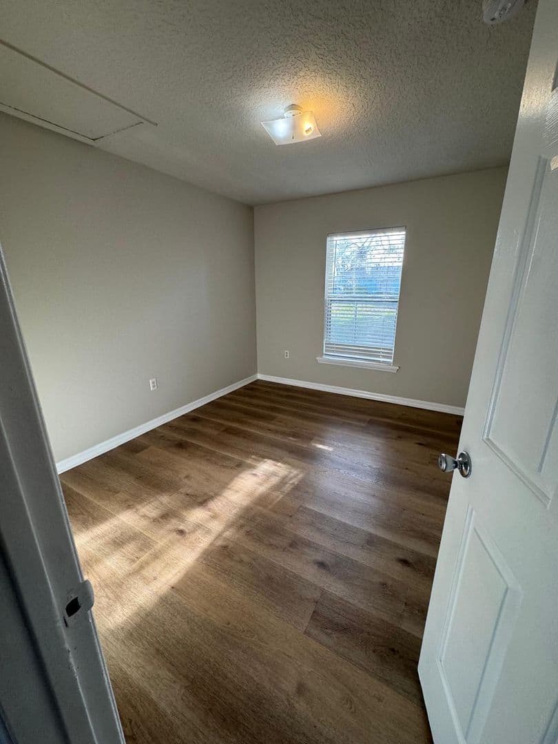 WINTER HAVEN House: 1830 2ND STREET NW