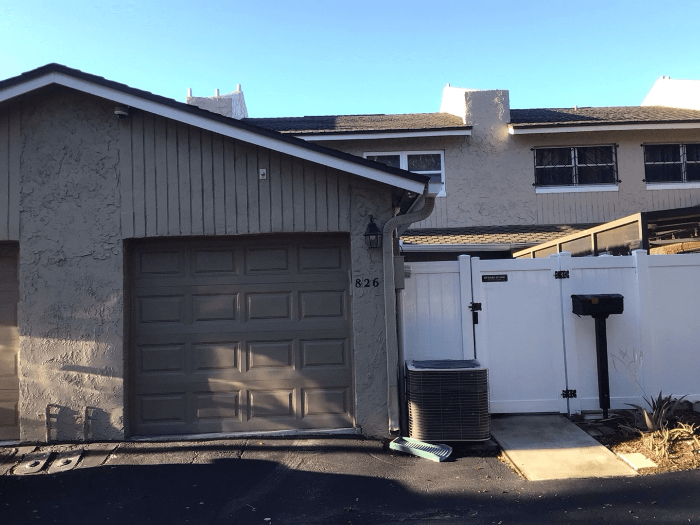 MAITLAND House: 826 TOWN CIRCLE