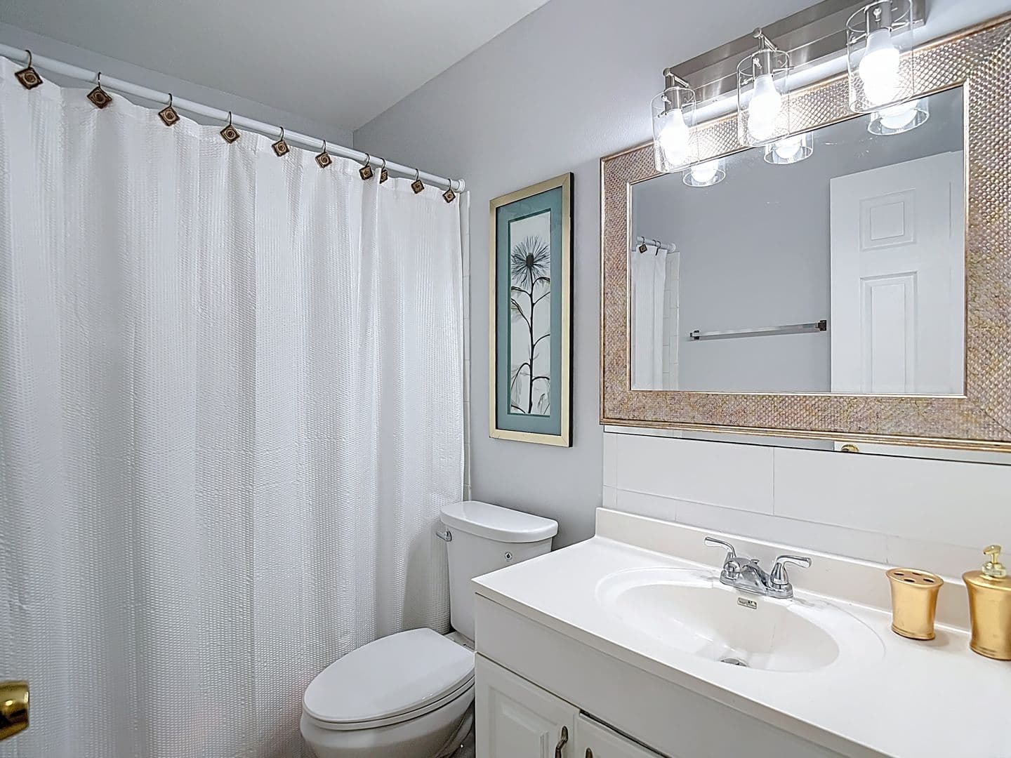 ST. PETERSBURG Condo: 220 SE JEFFERSON CIRCLE N