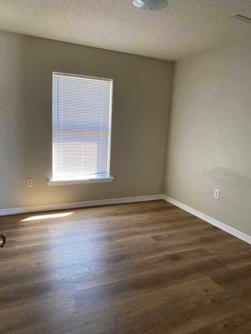 WINTER HAVEN House: 1830 2ND STREET NW