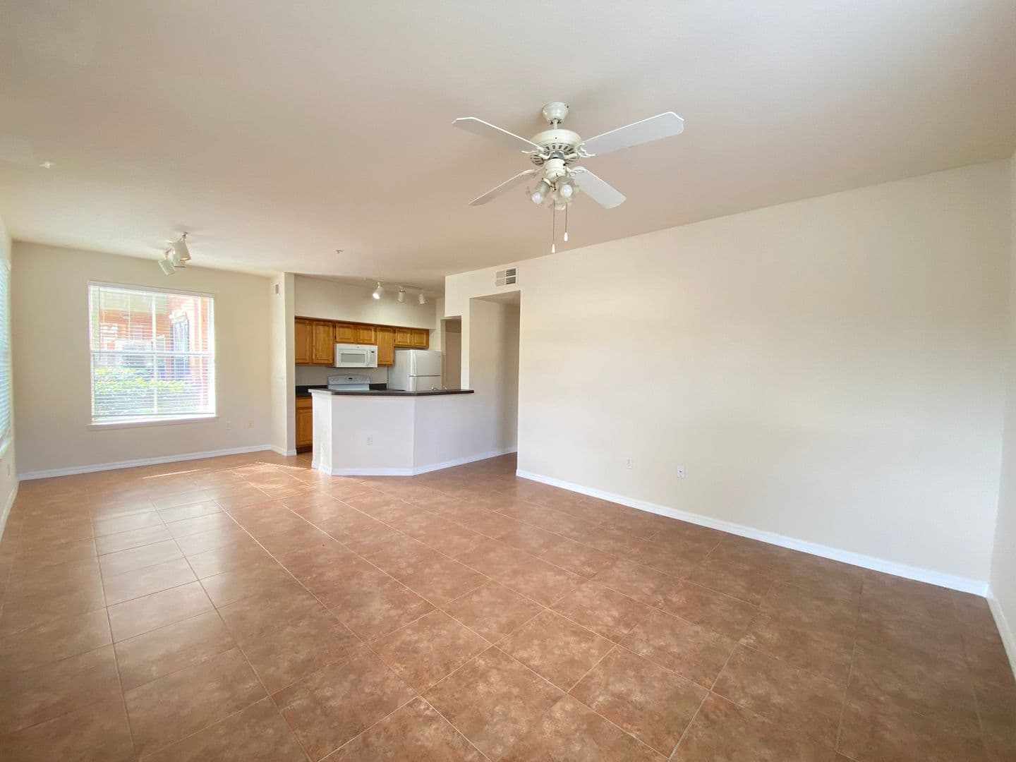 ORLANDO Condo: 6025 WESTGATE DR #2512