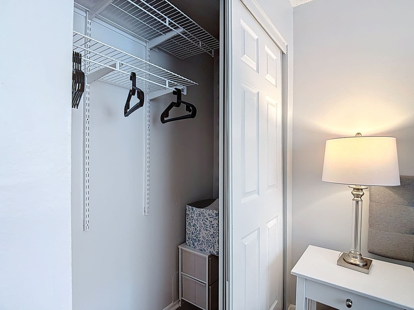 ST. PETERSBURG Condo: 220 SE JEFFERSON CIRCLE N