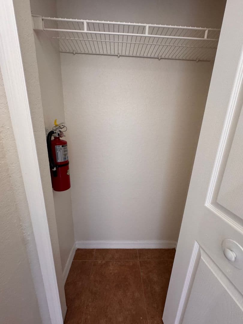 ORLANDO Condo: 6025 WESTGATE DR #2512