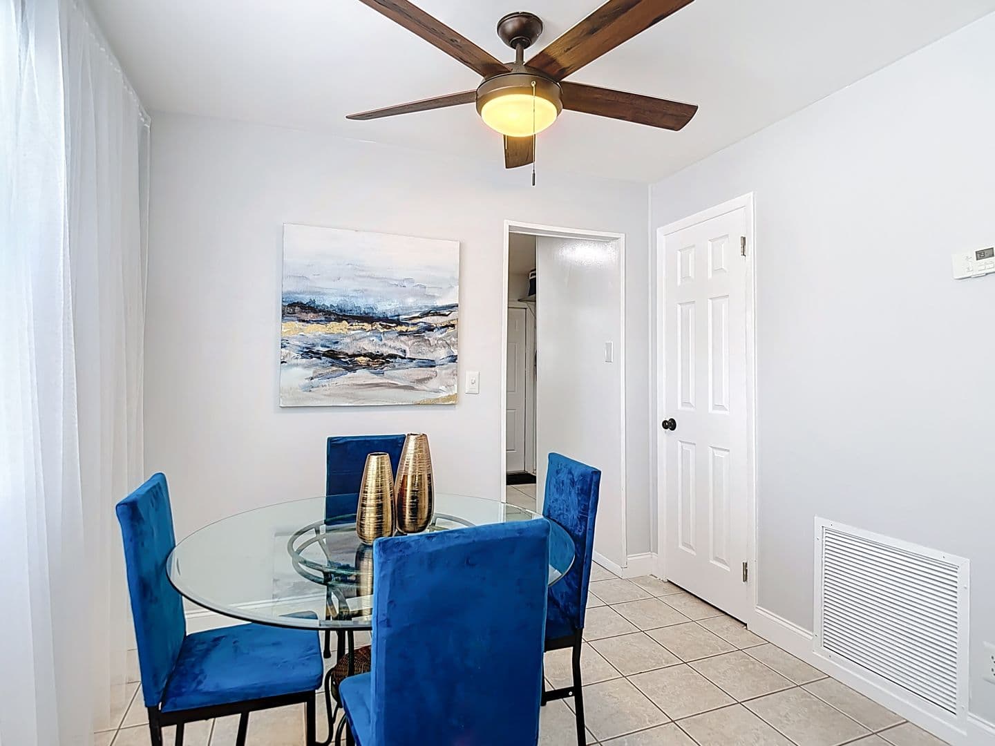ST. PETERSBURG Condo: 220 SE JEFFERSON CIRCLE N