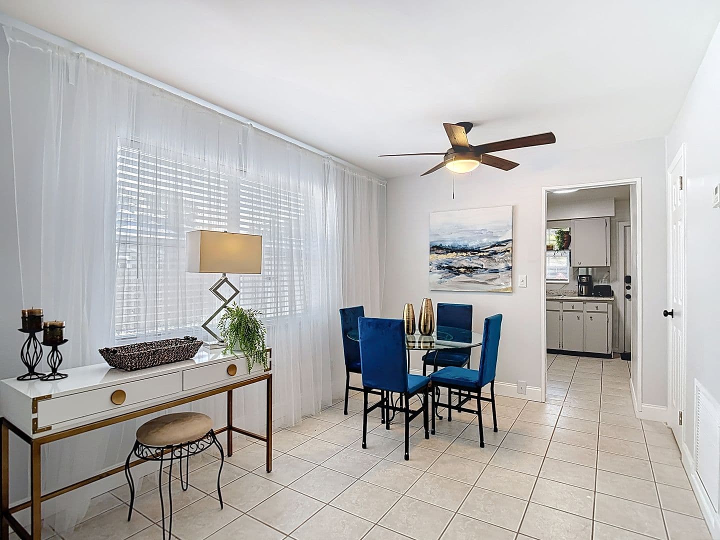 ST. PETERSBURG Condo: 220 SE JEFFERSON CIRCLE N