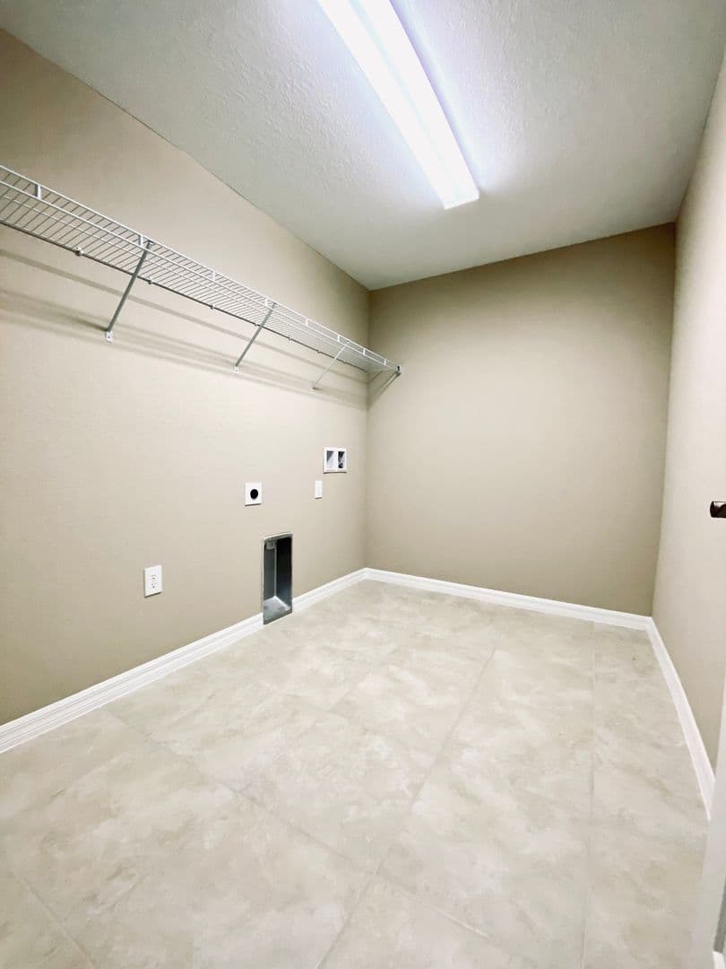 WINTER HAVEN House: 223 HIBISCUS STREET