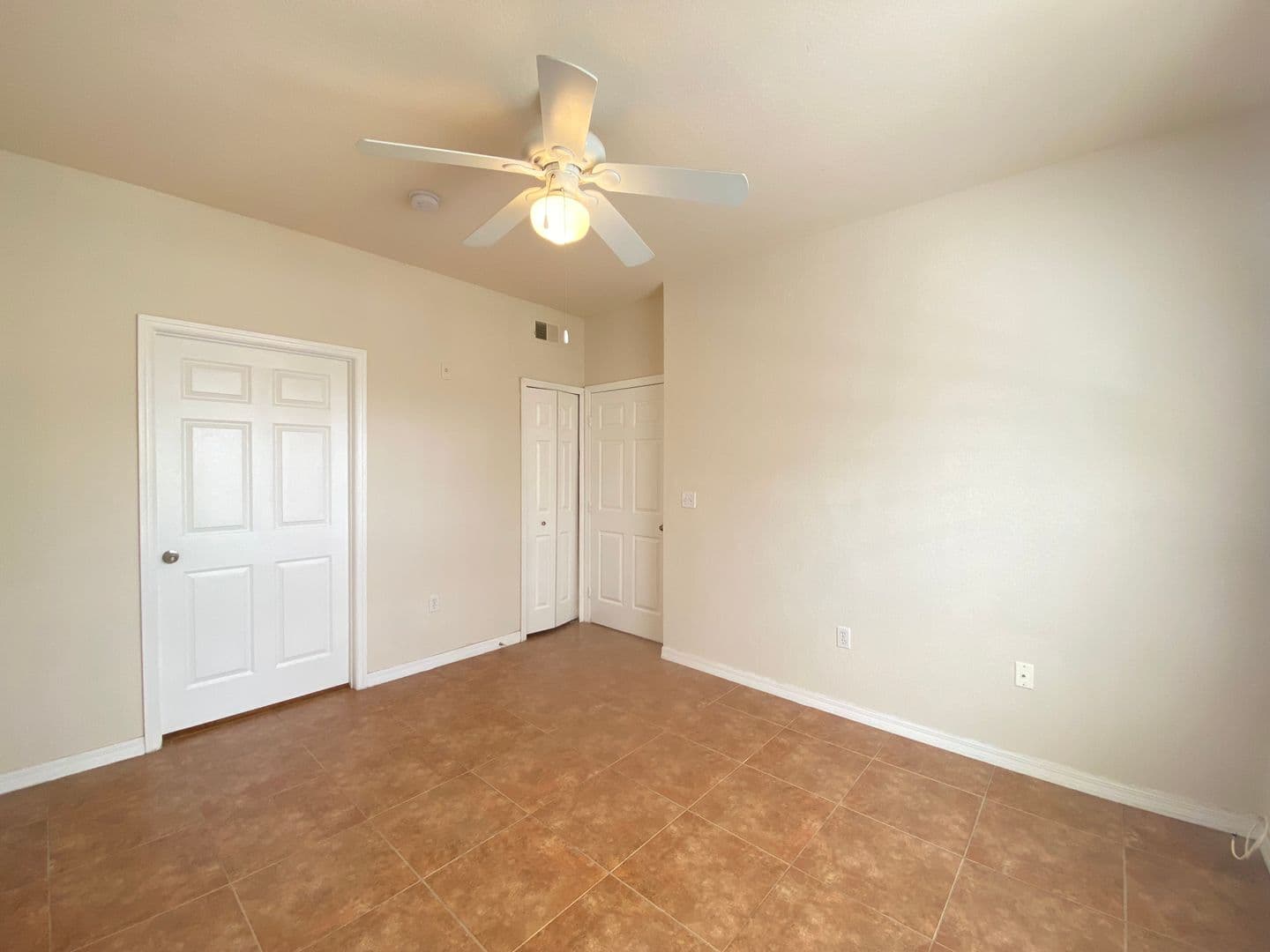ORLANDO Condo: 6025 WESTGATE DR #2512