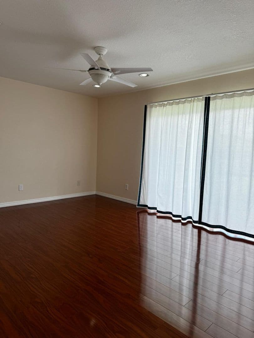MAITLAND House: 826 TOWN CIRCLE