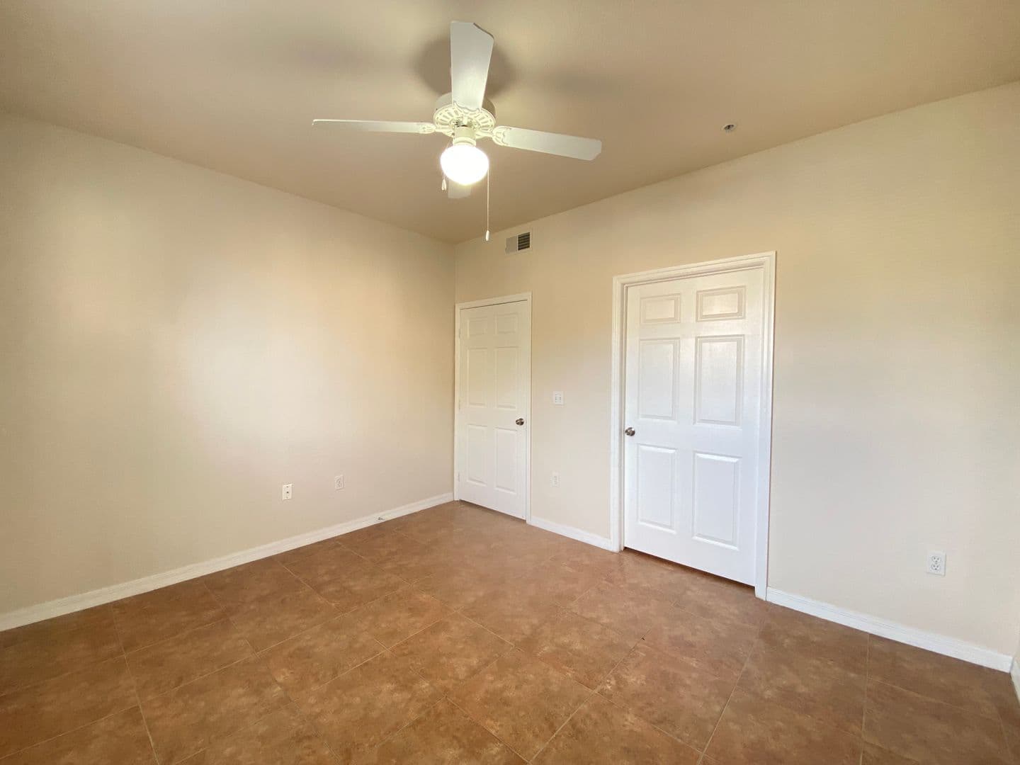 ORLANDO Condo: 6025 WESTGATE DR #2512