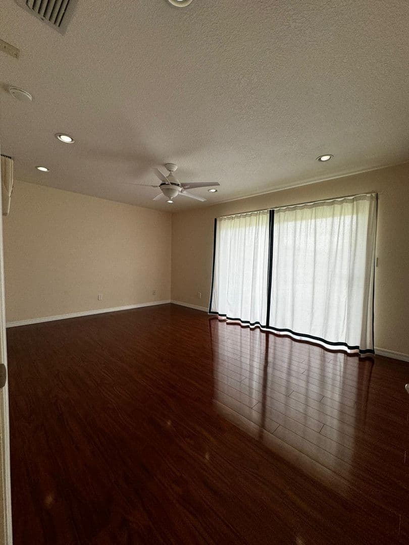 MAITLAND House: 826 TOWN CIRCLE