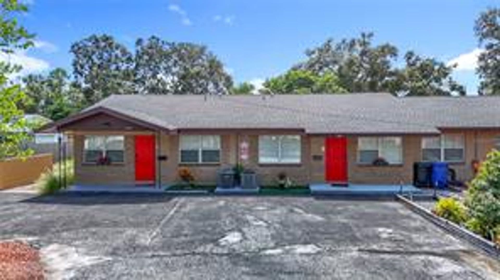 ST. PETERSBURG Condo: 220 SE JEFFERSON CIRCLE N