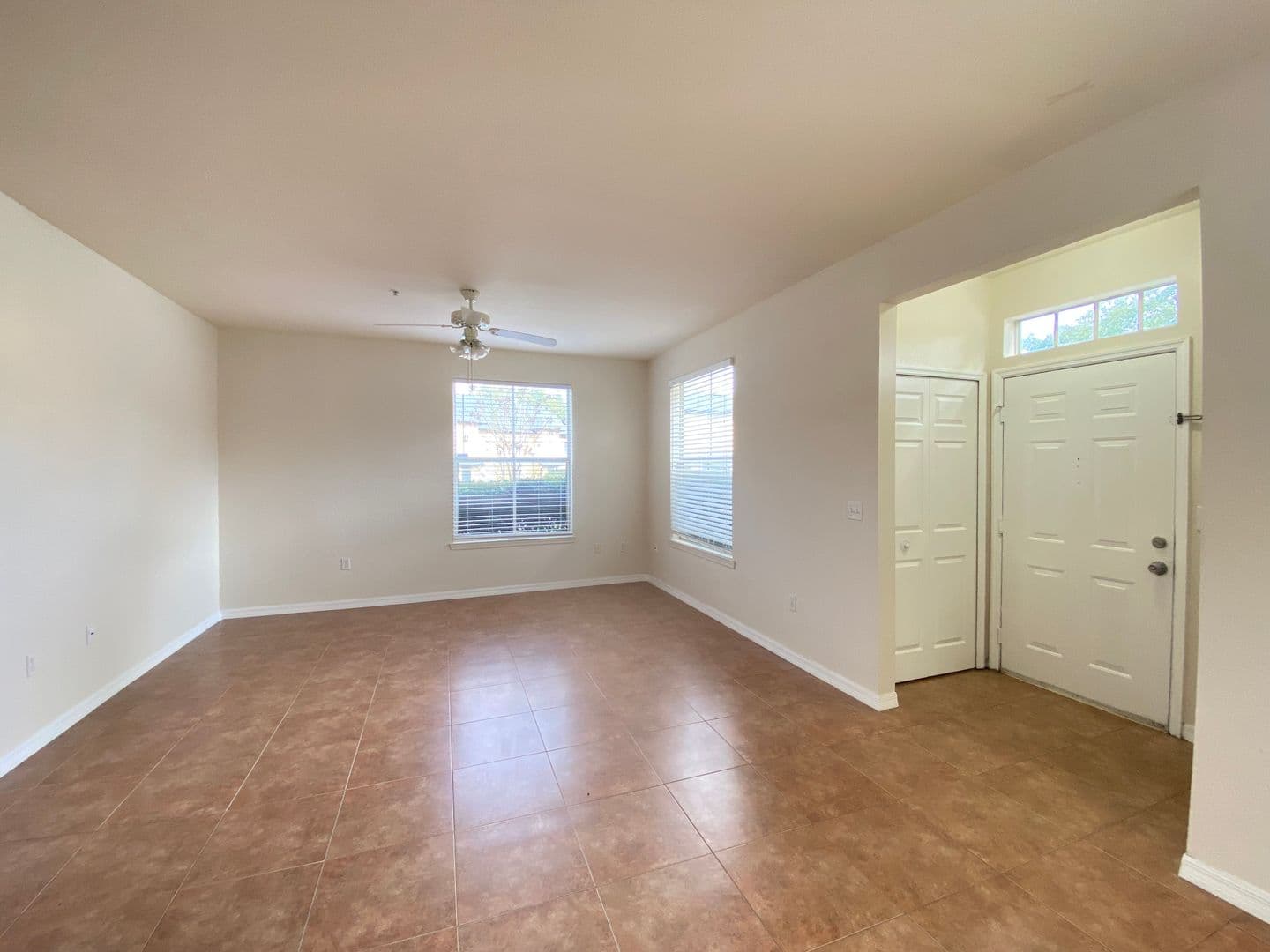 ORLANDO Condo: 6025 WESTGATE DR #2512