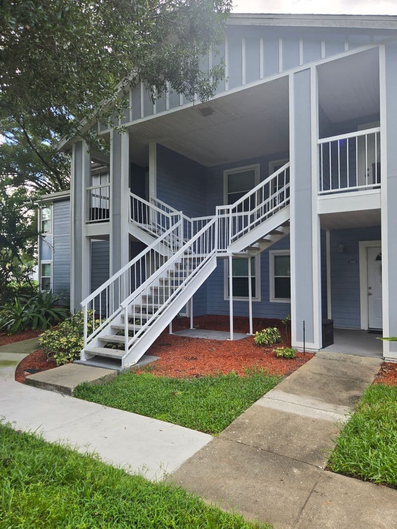 LAKE MARY Condo: 2577 GRASSY POINT DR