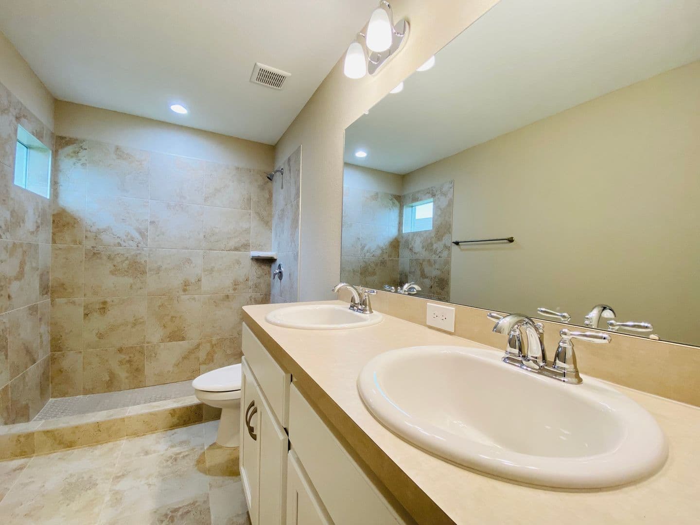 WINTER HAVEN House: 223 HIBISCUS STREET