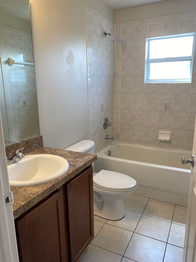 WINTER HAVEN House: 1830 2ND STREET NW