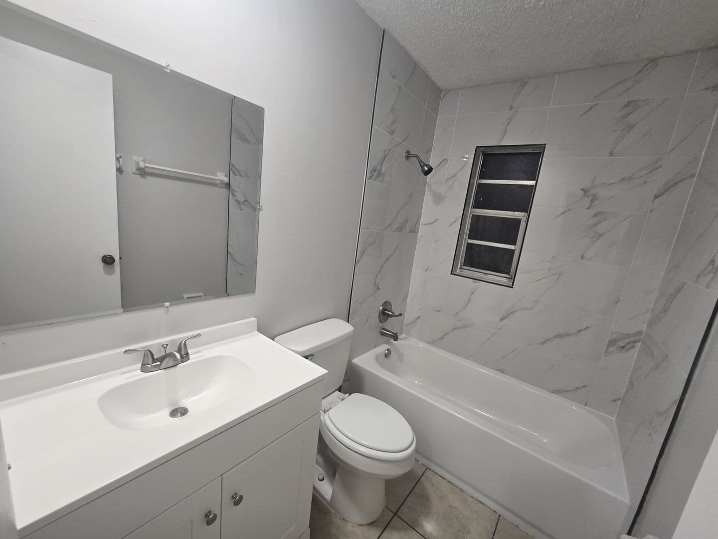 ZEPHYRHILLS House: 38731 ALSTON AVE