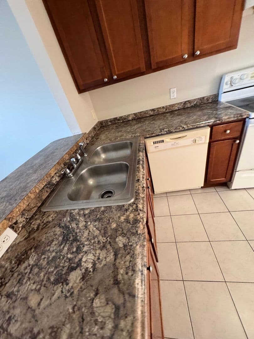 WINTER HAVEN House: 1830 2ND STREET NW