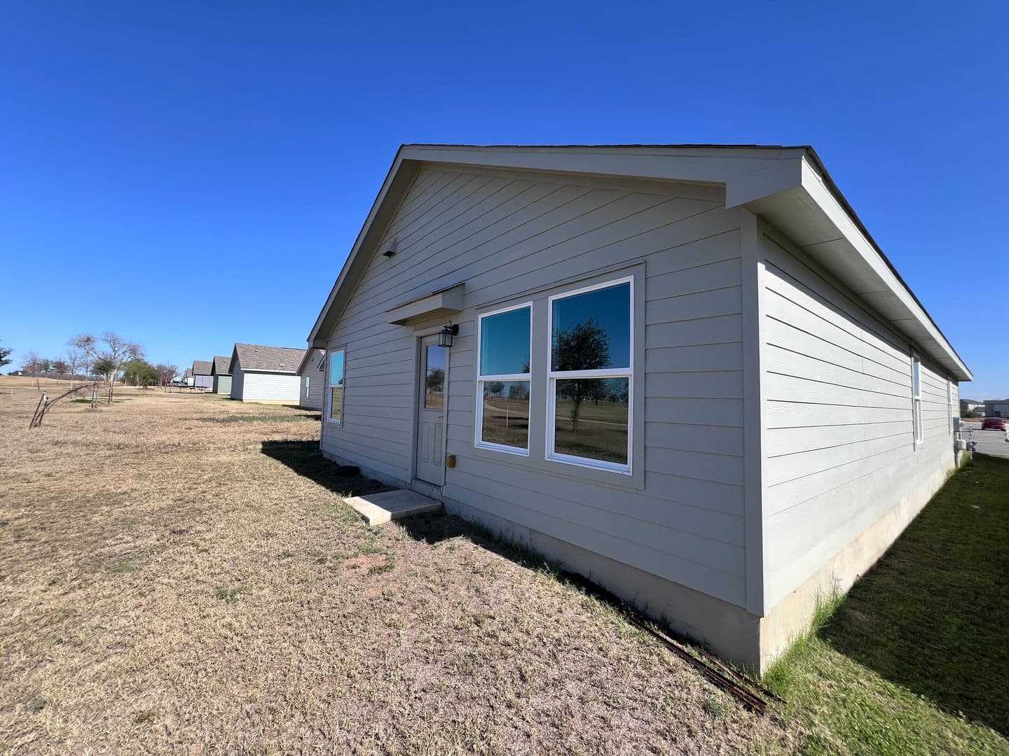 San Antonio House: 13431-Ashworth Blvd