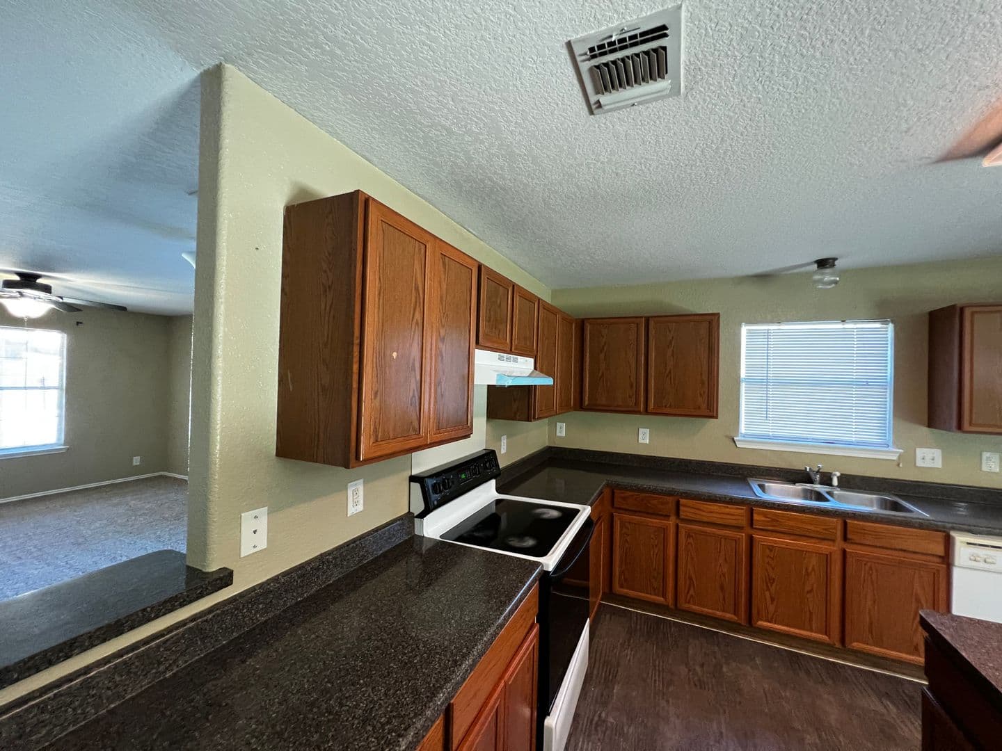 San Antonio House: 7910-Mainland Woods