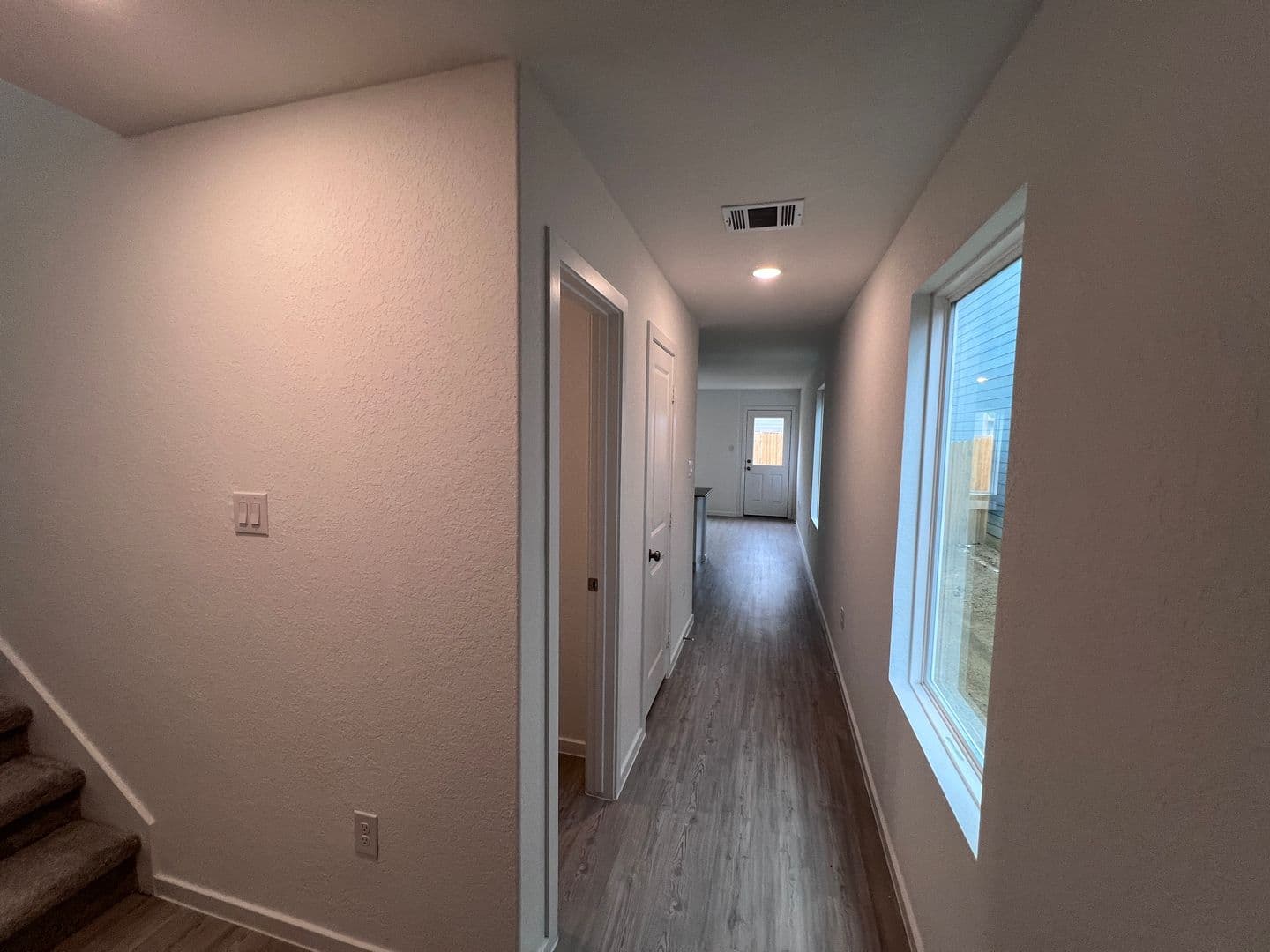 San Antonio House: 7623-Aston Cross