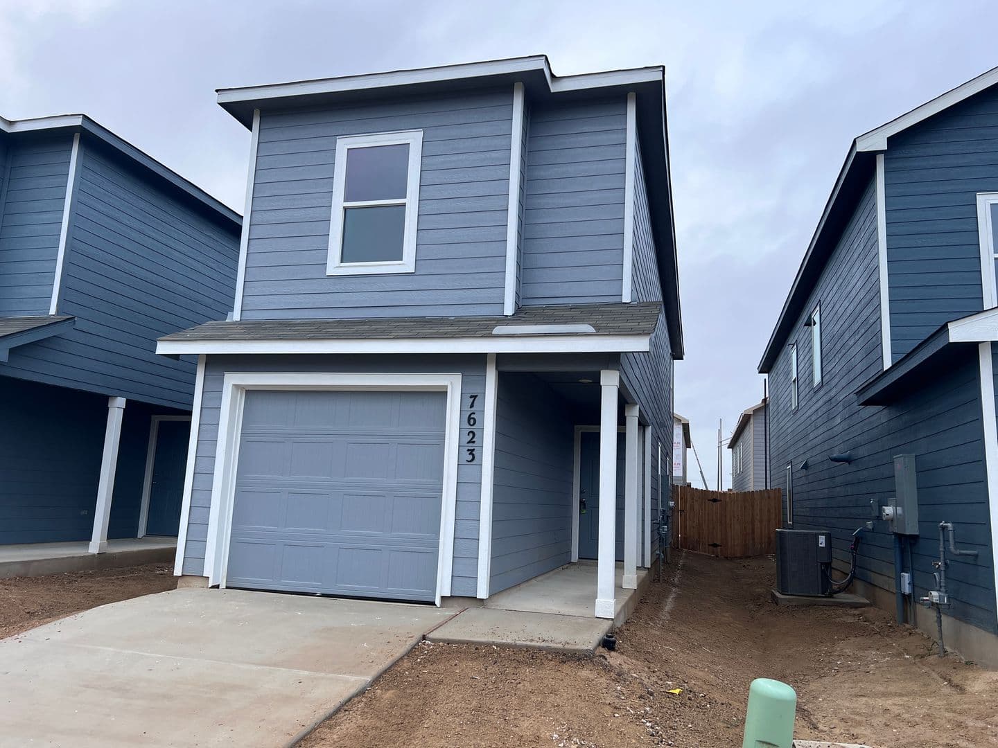 San Antonio House: 7623-Aston Cross