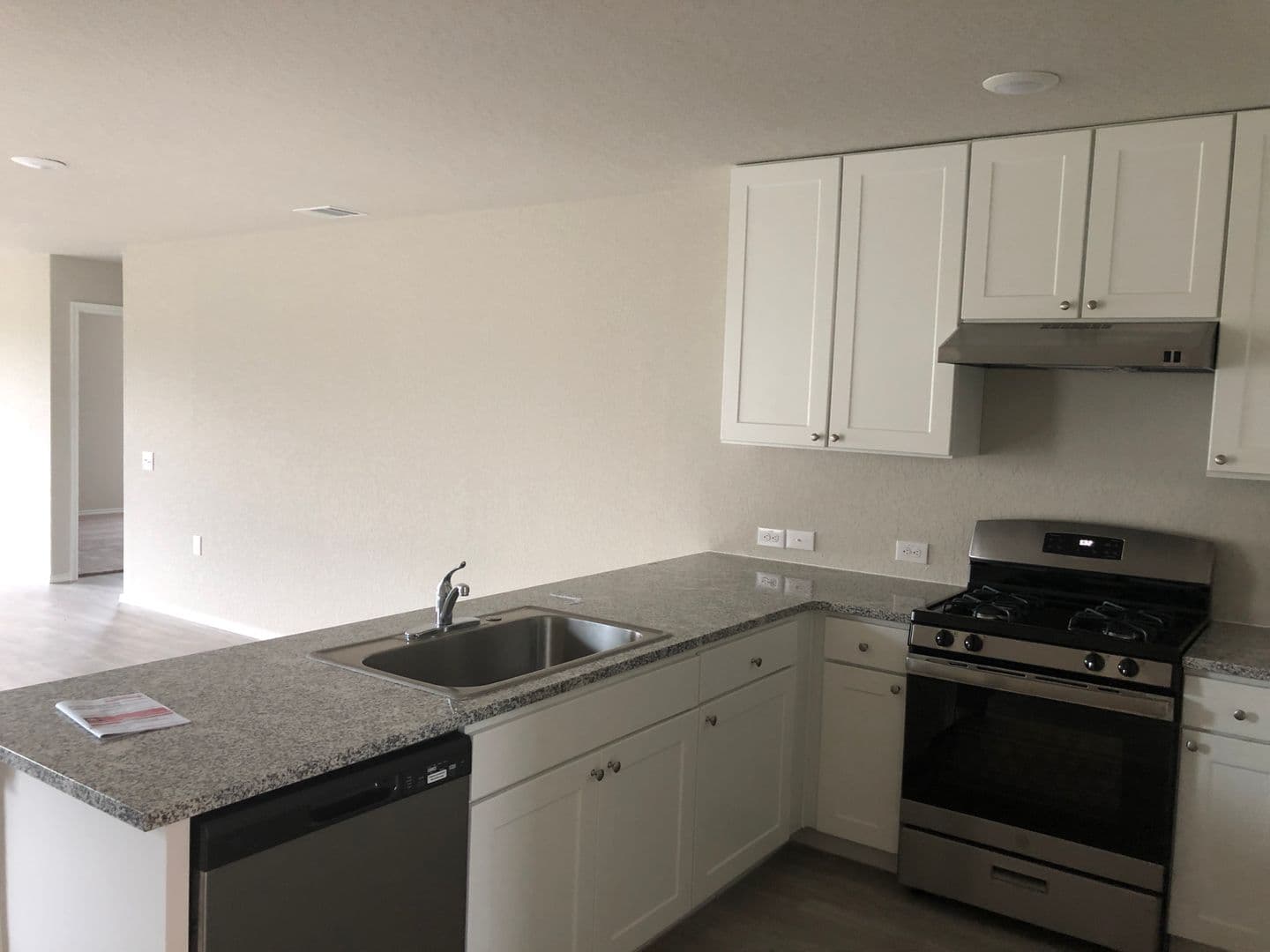 San Antonio House: 13431-Ashworth Blvd