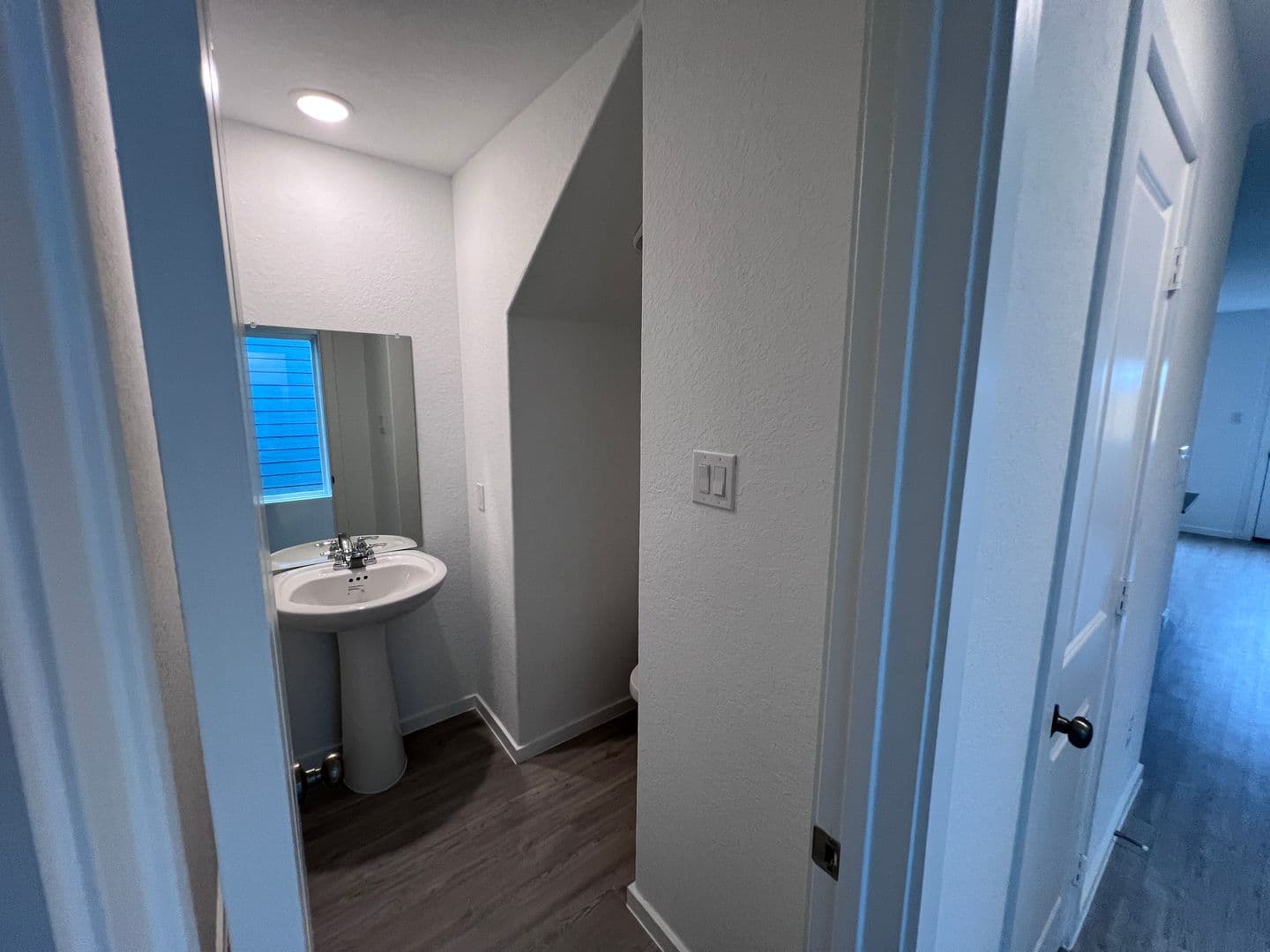 San Antonio House: 7623-Aston Cross