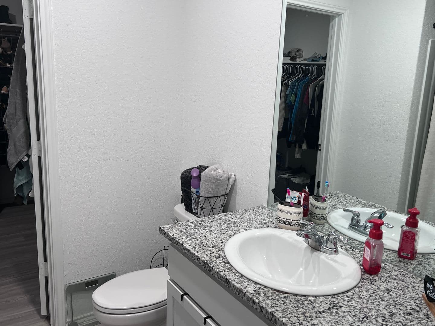 San Antonio House: 13710-Flume RDG