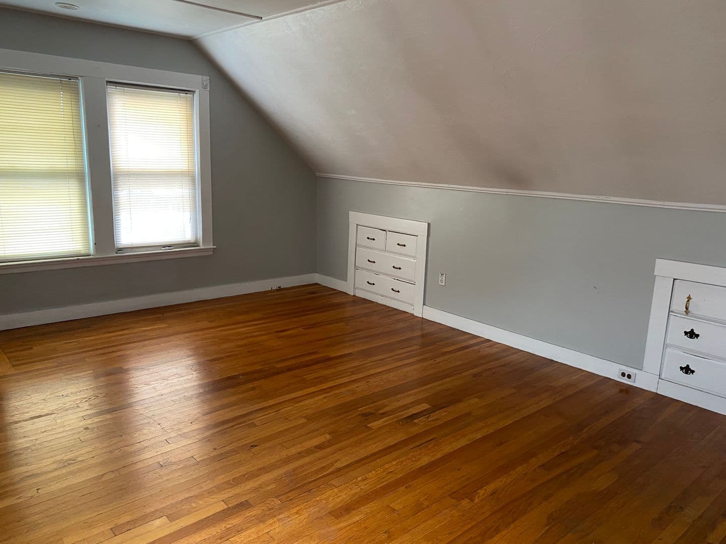 Medford Apartment: 20-22 Greenleaf Avenue