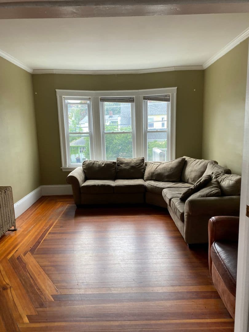 Medford Apartment: 20-22 Greenleaf Avenue