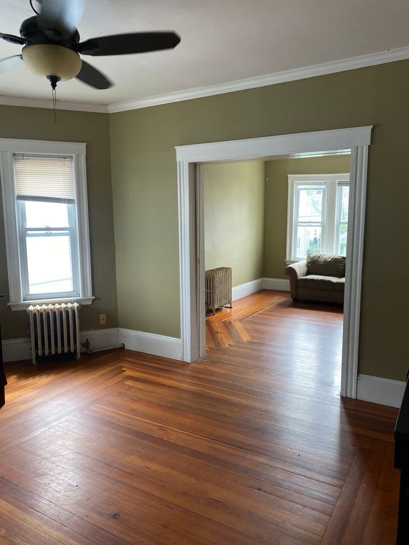 Medford Apartment: 20-22 Greenleaf Avenue